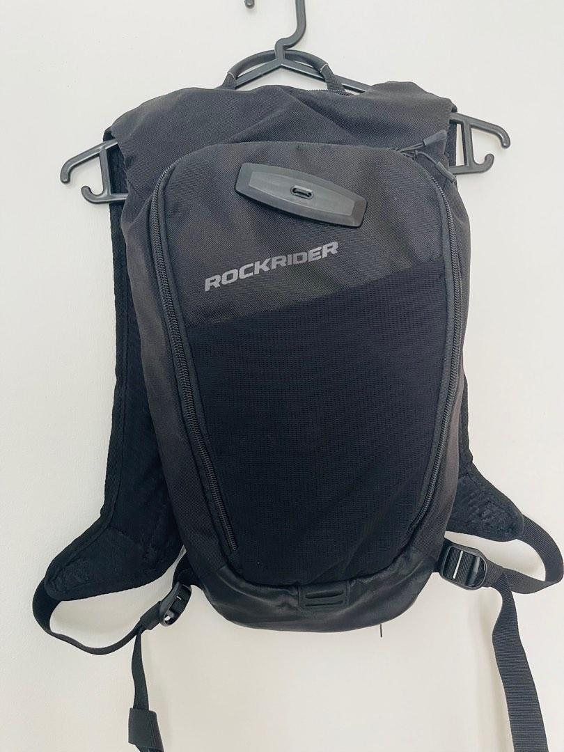 Decathlon RockRider Hydration Backpack 2L, Men's Fashion, Bags