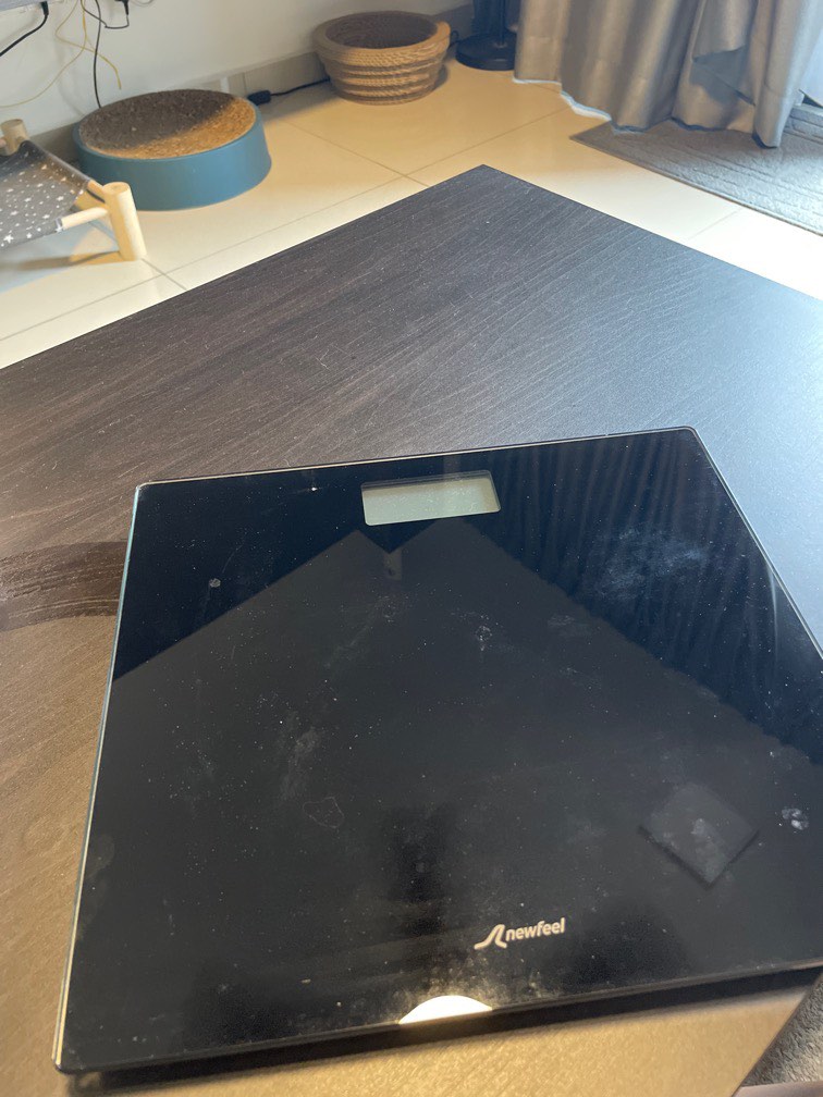 Decathlon Weighing Scale, Health & Nutrition, Health Monitors