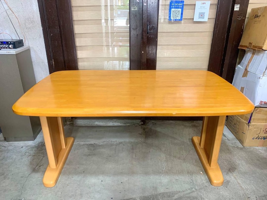 Dining table Japan surplus on Carousell
