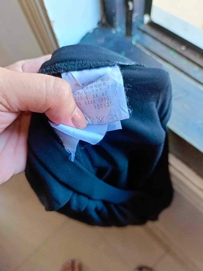 DKNY skirt with flower blouse pair (Category: Skirts) located in Muntinlupa City. Submitted by goldensnake888enterprise (Listing ID 1247378733, Image 3). Description: Skirt length 30.
