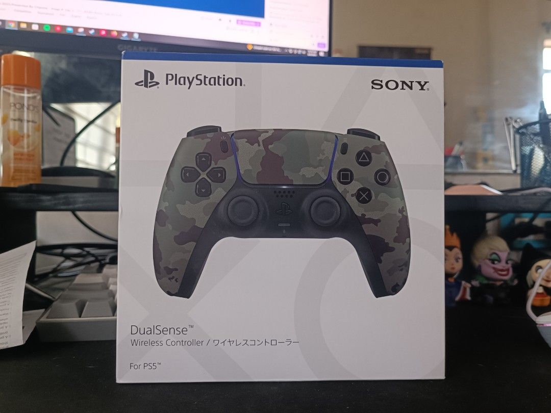 BNEW DUALSENSE PS5 CONTROLLER GRAY CAMOUFLAGE, Video Gaming, Gaming  Accessories, Controllers on Carousell