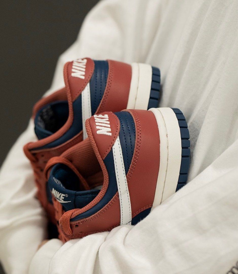 Dunk Low (Category: Sneakers) located in Kuala Lumpur. Submitted by andinour (Listing ID 1247490607, Image 3). Description: brand new nike dunk low.