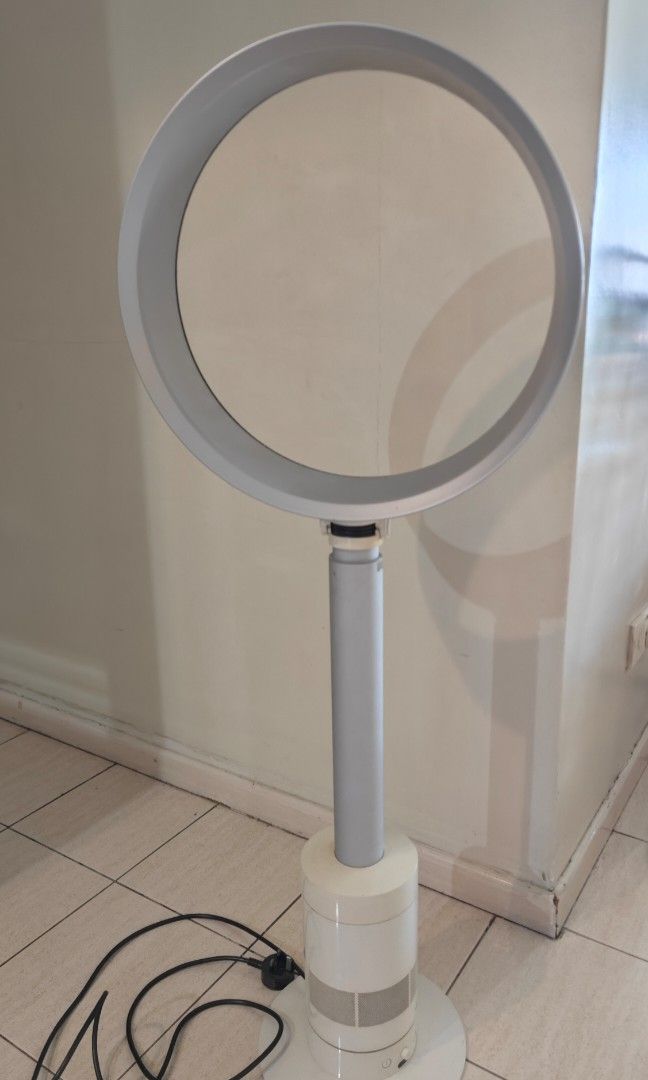Dyson floor shop standing fan