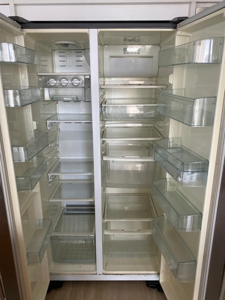 Electrolux two door fridge made in Australia, TV & Home Appliances