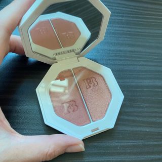 （分類：）位於 。 由 pyt_obsession 提交（商品編號 1247435710，圖片 1）。簡介： 。