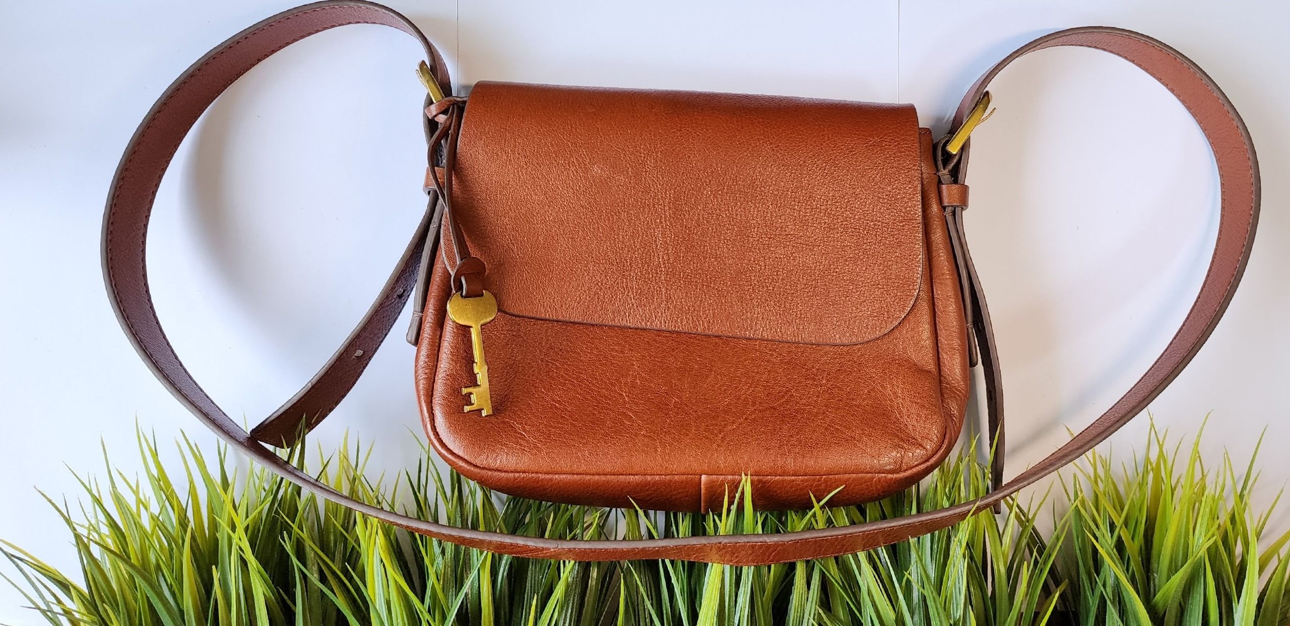 Harper small crossbody hotsell