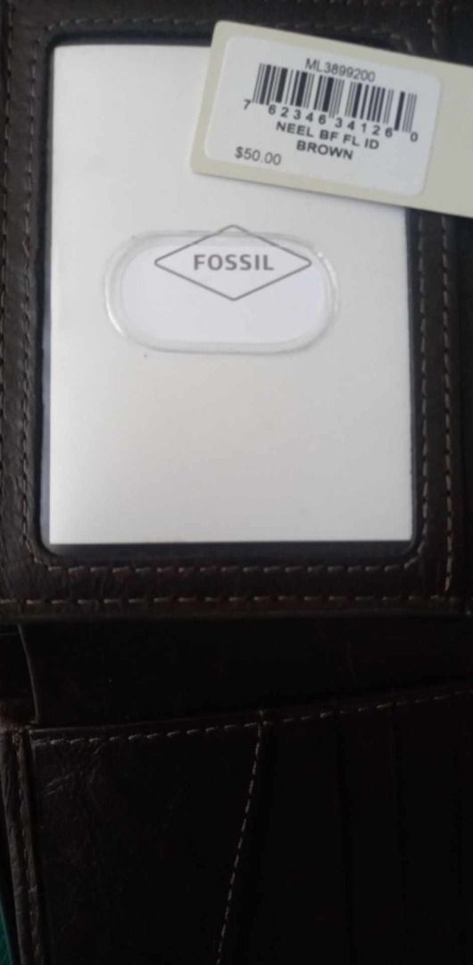 Fossil Men's Leather Bifold Wallet with Flip ID Window for Men, Luxury