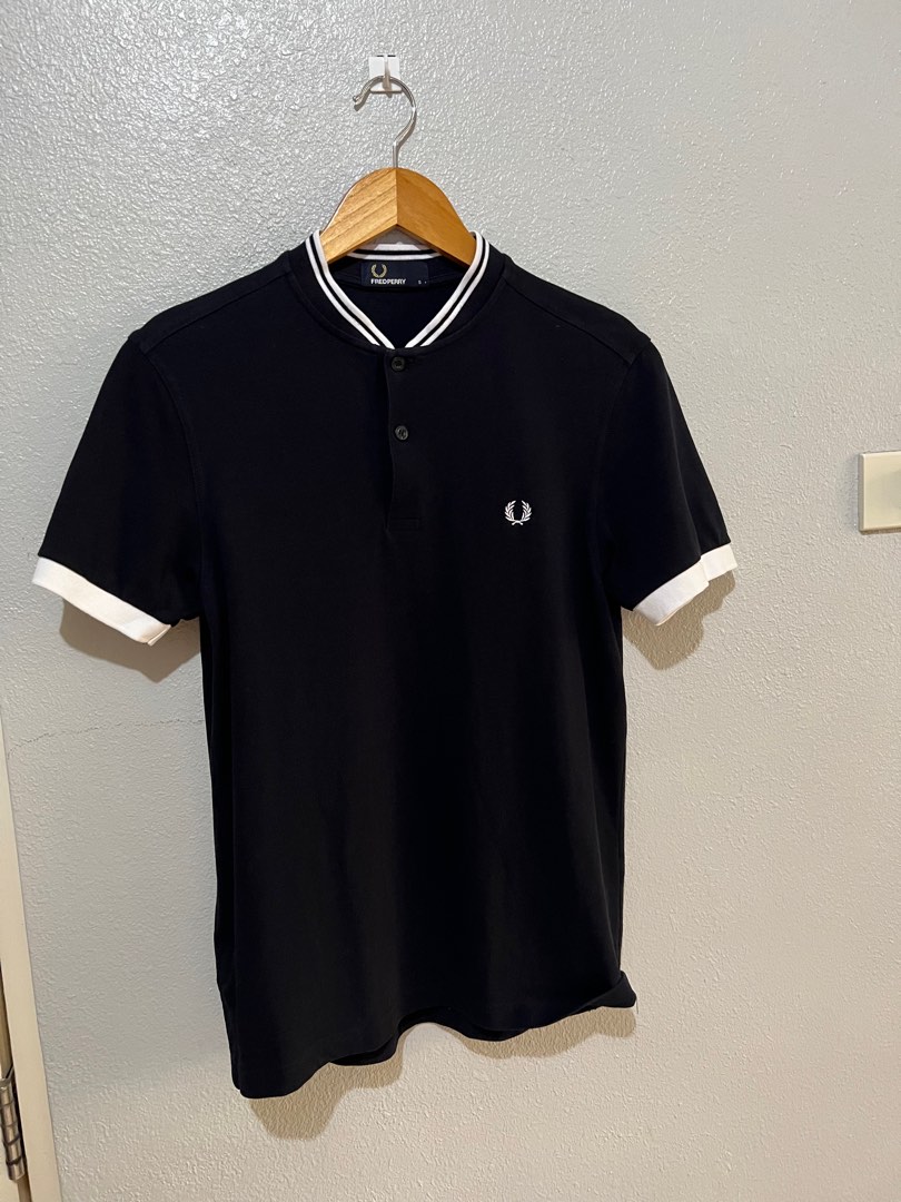 FRED PERRY size S but fits XS. All other details are shown in the ...