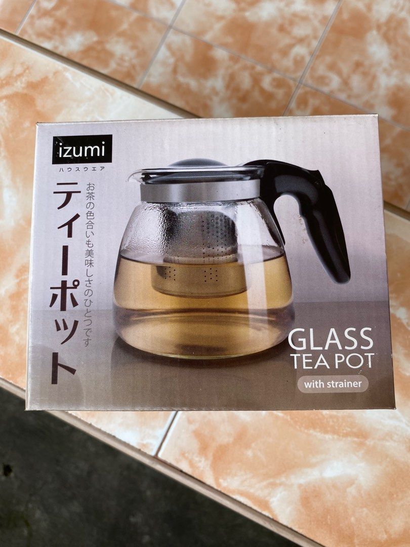 Glass Teapot / Coffeepot (with Strainer) 900 mL (Category: Coffee & Tea Tableware) located in Batangas. Submitted by rndm.bits (Listing ID 1247344670, Image 1). Description: Never used..