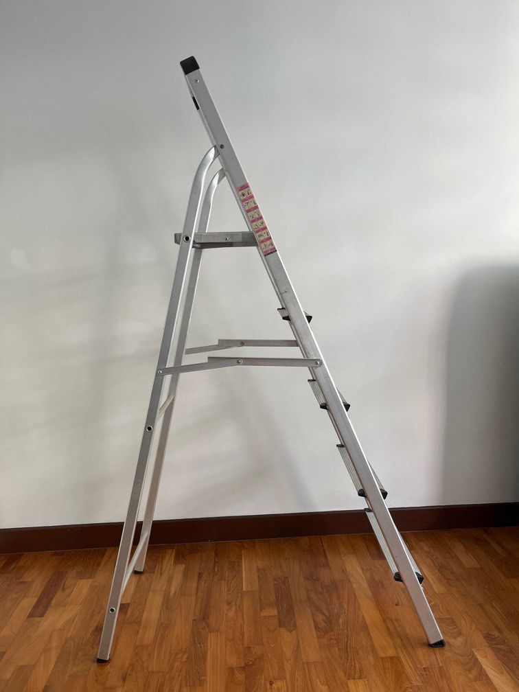 Golden Eagle Ladder, Furniture & Home Living, Home Improvement