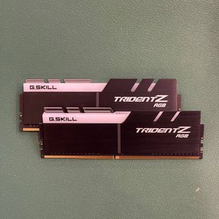 （分類：）位於 。 由 thereminleon 提交（商品編號 1247436232，圖片 1）。簡介： 。