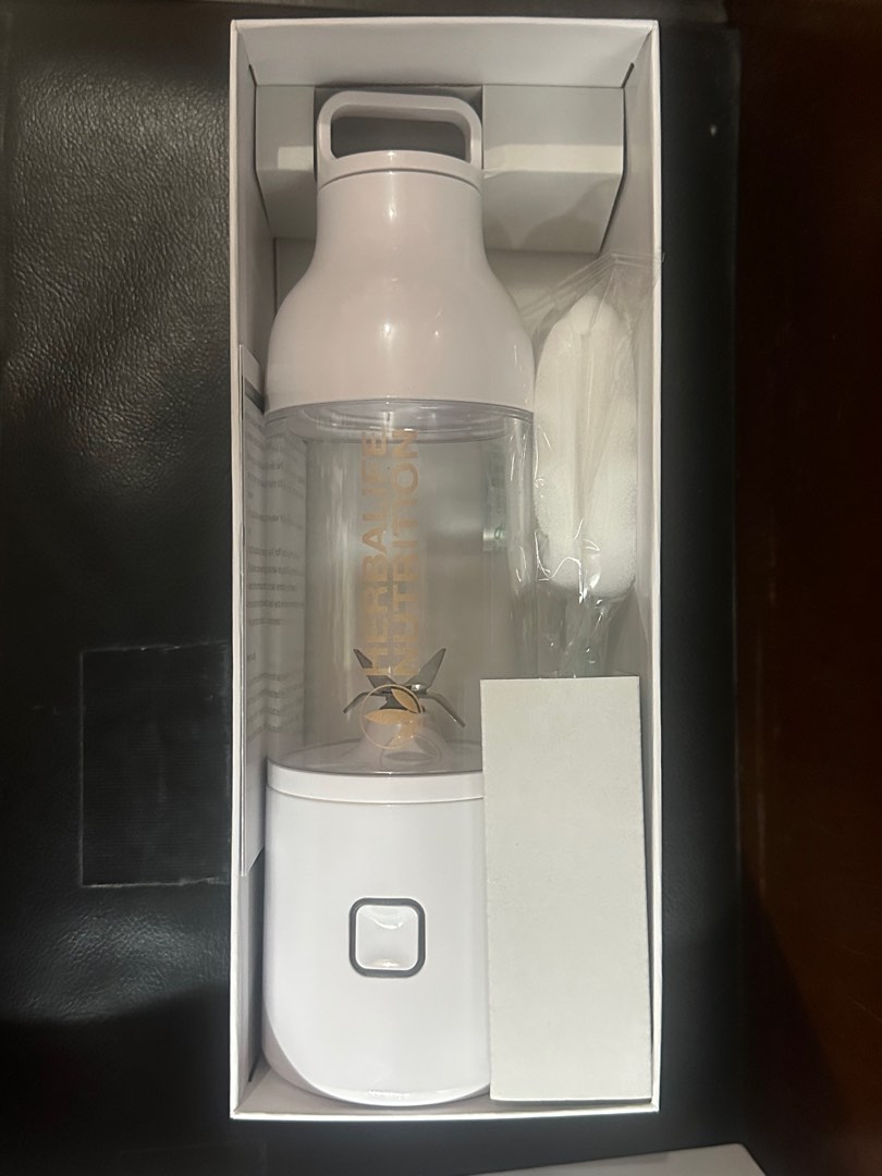 Herbalife mini mixer, 家庭電器, 廚房電器, 榨汁機及攪拌機 Carousell