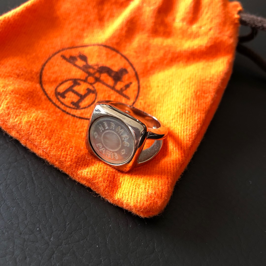 Hermes top corozo ring