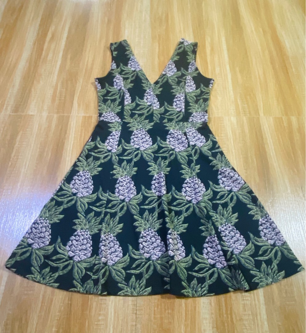 H&m pineapple hot sale dress