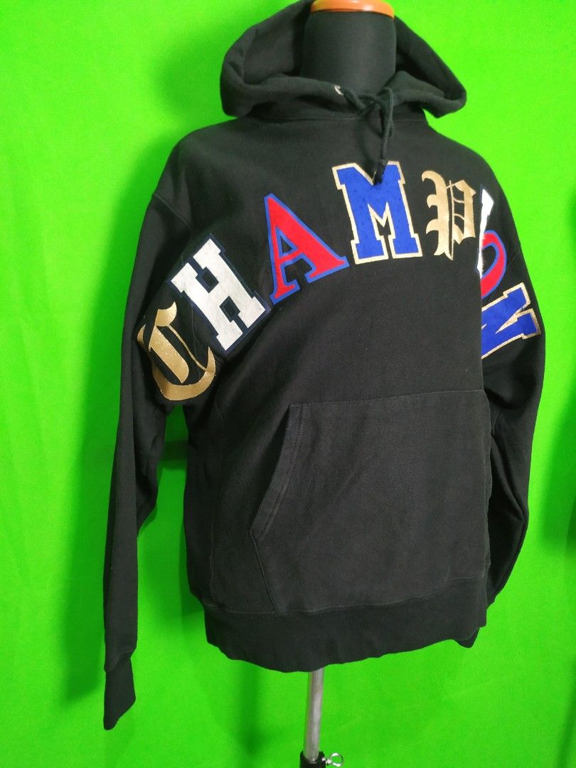 Champion hoodie big letters discount