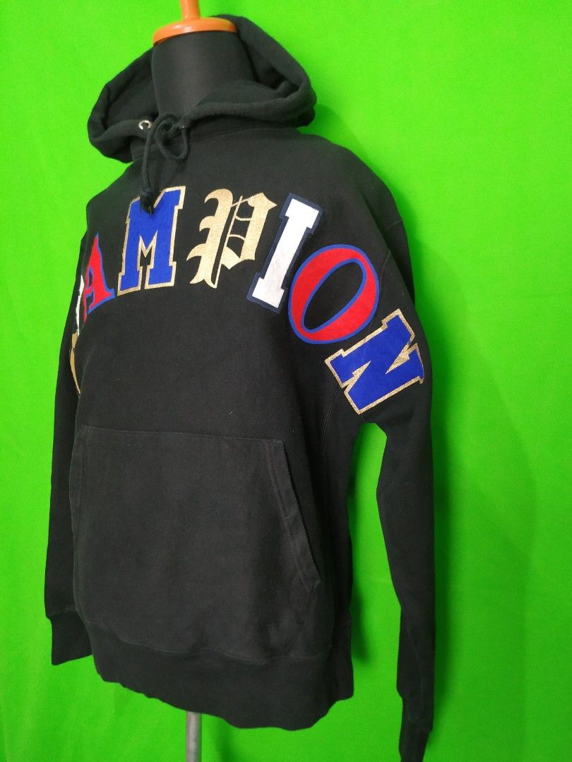 Champion hoodie hot sale big letters