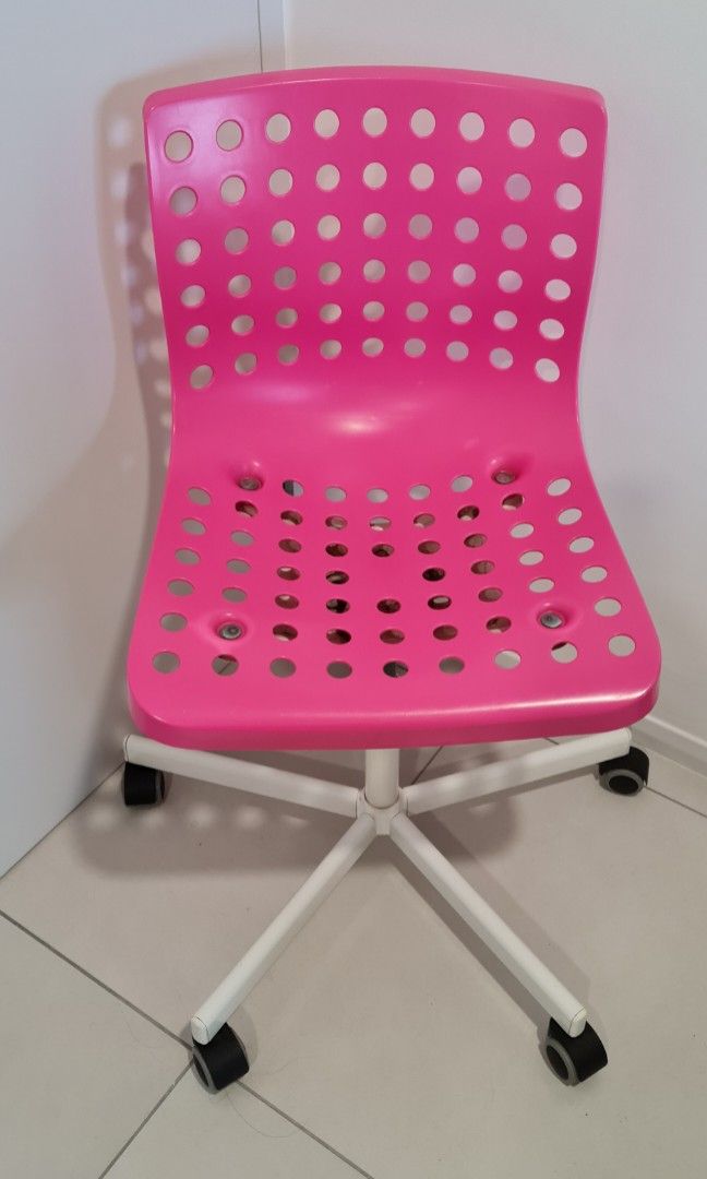 Sporren shop swivel chair