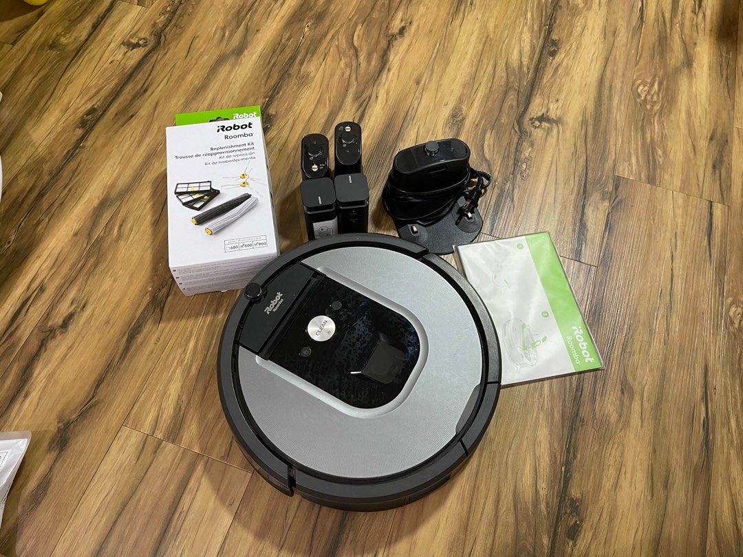Irobot vacuum 960, TV & Home Appliances, Vacuum Cleaner & Housekeeping