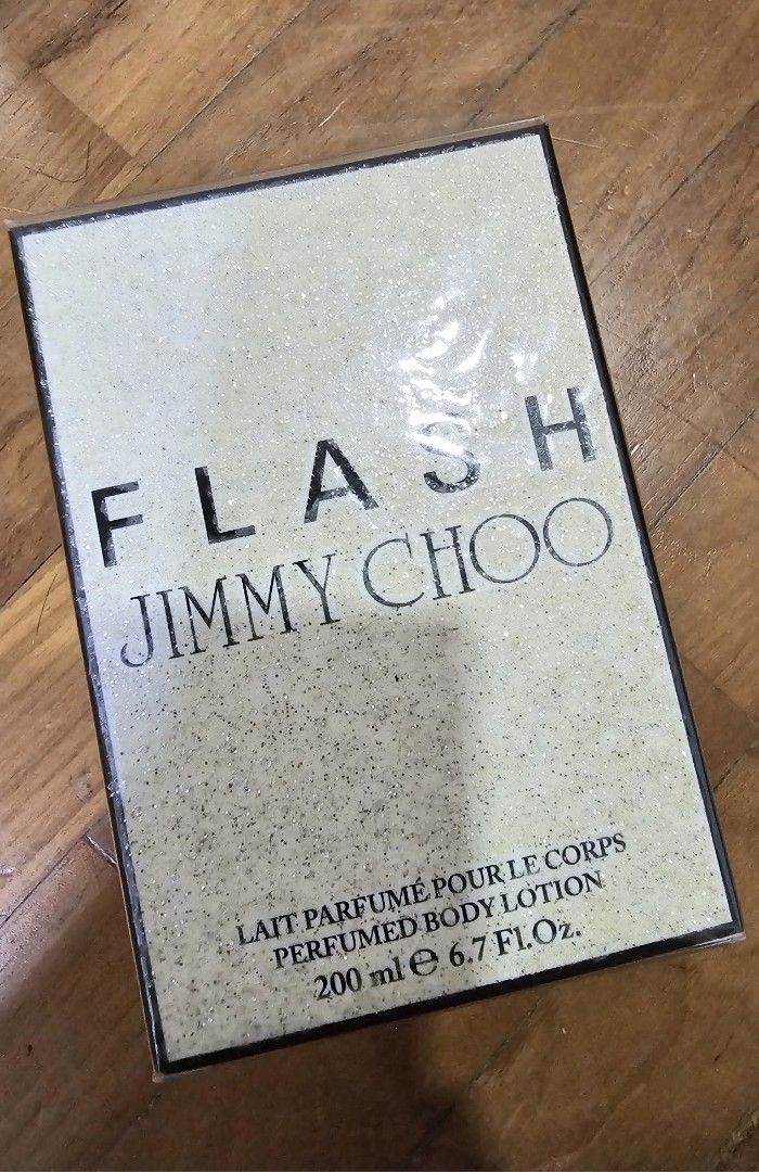 Jimmy choo shop flash body lotion