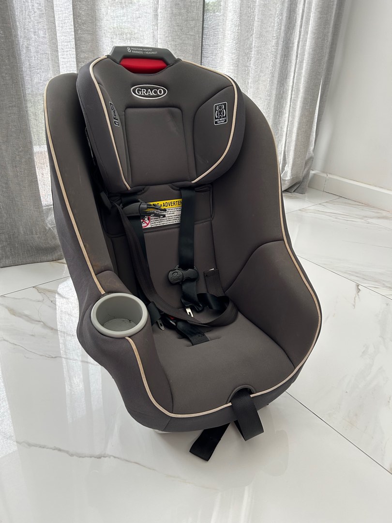 Joie car seat with isofix system, Babies & Kids, Going Out, Car Seats