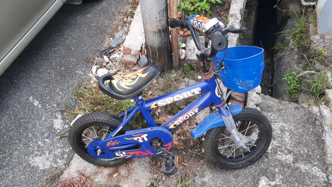 2nd hand store kids bikes
