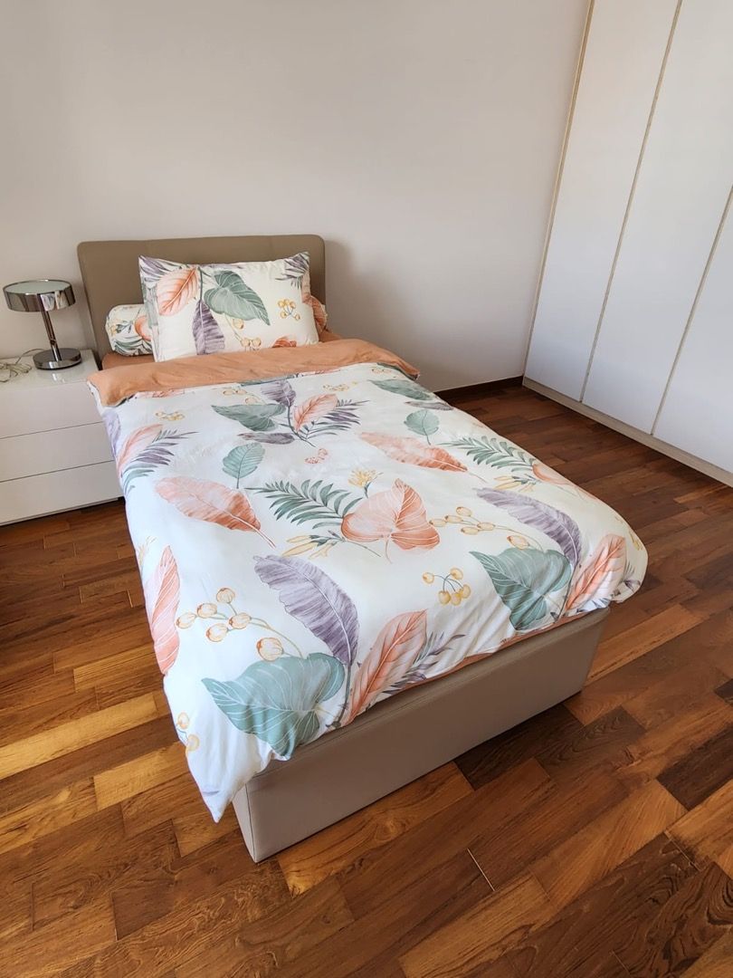 King Koil Super Single size pullout bed with 2 mattresses, Furniture