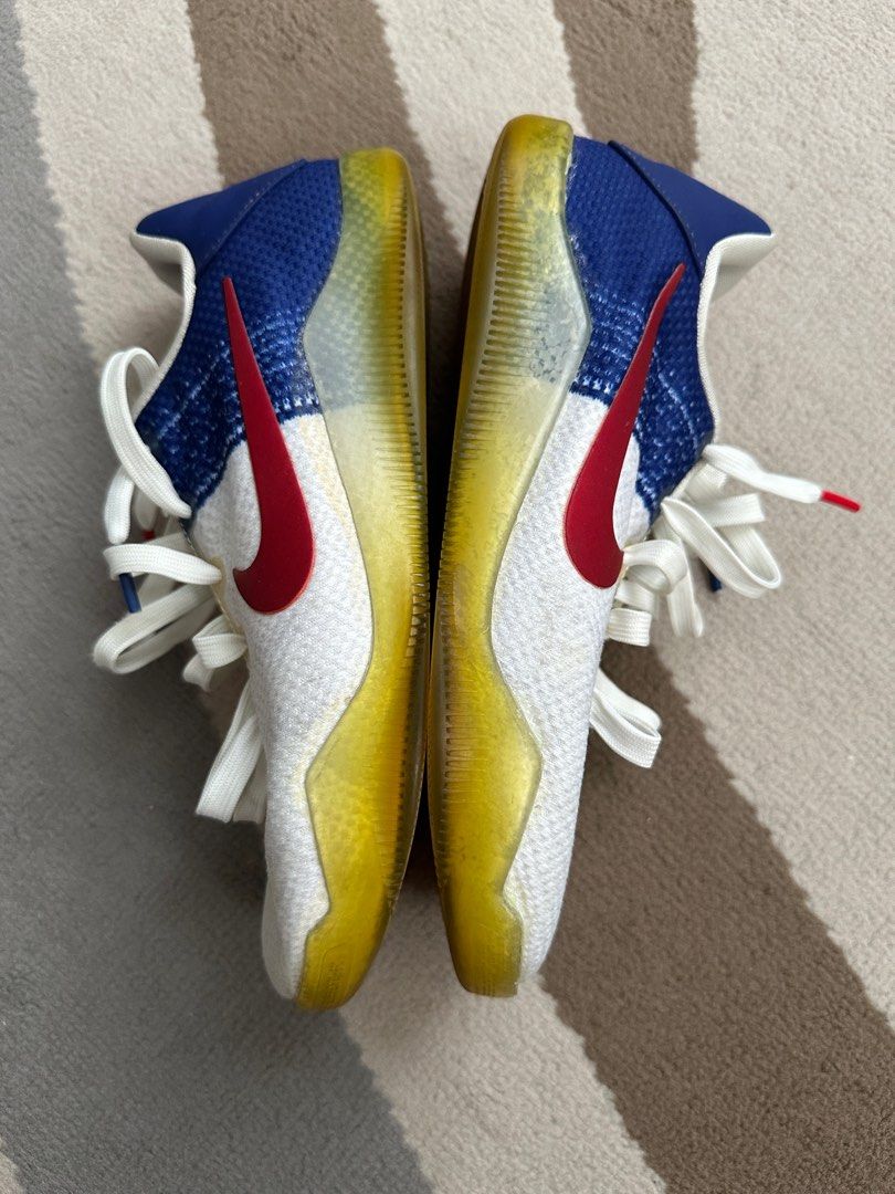 Kobe bryant shoes hotsell 215