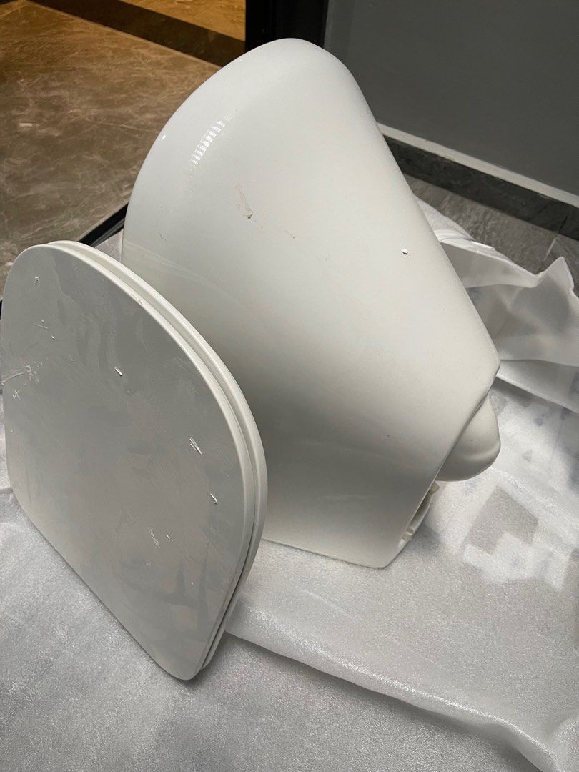 Kohler wall mounted toilet bowl, Furniture & Home Living, Bathroom