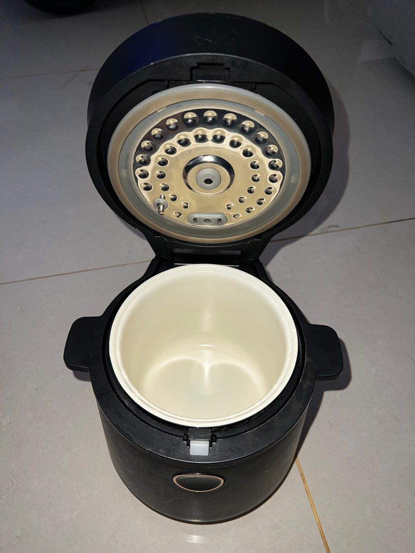 kurumi rice cooker KH 200 / magic com estetik on Carousell