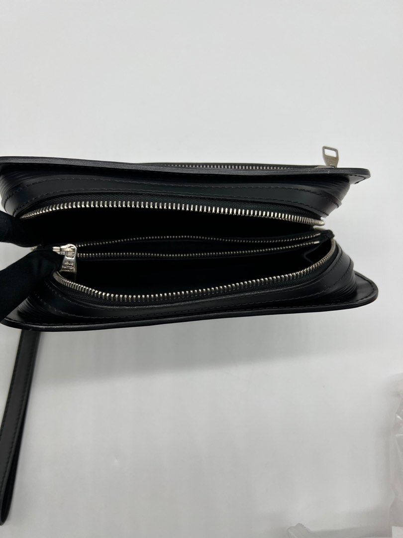 Louis Vuitton, Bags, Auth Louis Vuitton Epi Osh M59362 Mens Clutch Bag  Noir