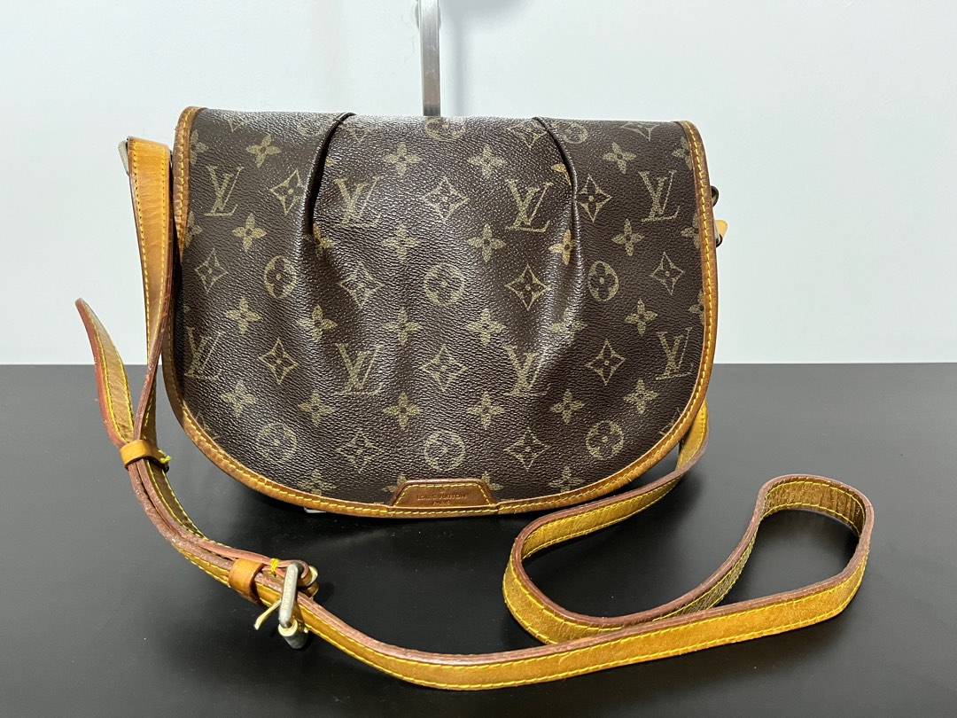 Louis Vuitton Menilmontant pm, Women's Fashion, Bags & Wallets, Cross-body  Bags on Carousell