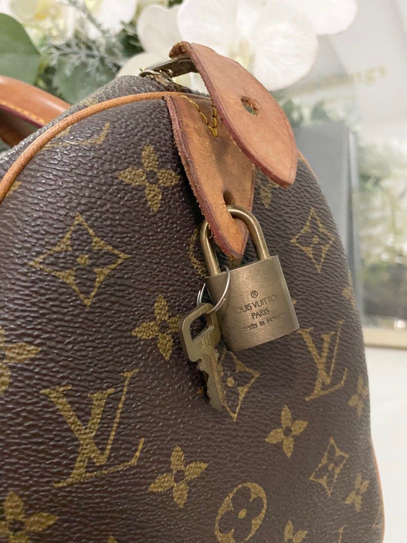 Louis Vuitton Speedy 30 LV Monogram Satchel Bag With Dust Bag