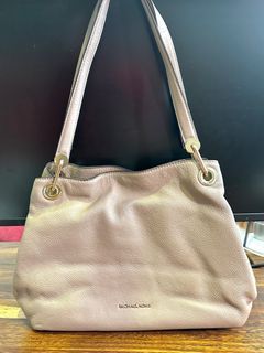 Michael kors handbag : Like New