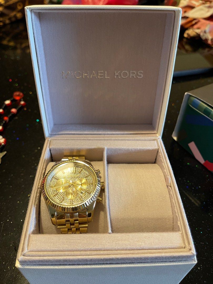 MICHAEL KORS LEXINGTON WATCH MK1047 (Category: Men's Watches) located in Manila. Submitted by richstandvurder (Listing ID 1247407879, Image 2). Description: Originally bought for $632 together with the small watch (not in the picture). This watch alone costs $550 or ₱29,000. Can lower the price, just message me. .