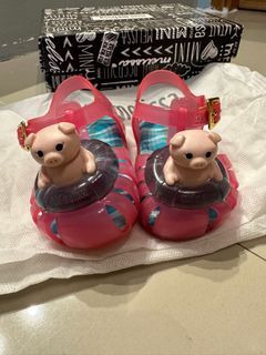 (Category: ) located in . Submitted by niceynyc (Listing ID 1247361751, Image 1). Description: .