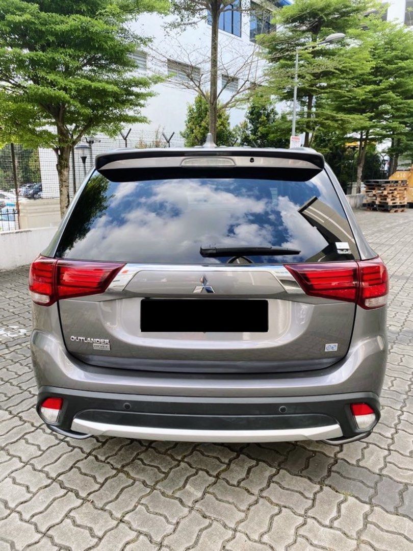 Mitsubishi Outlander 2.0A sunroof Auto, Cars, Used Cars on Carousell