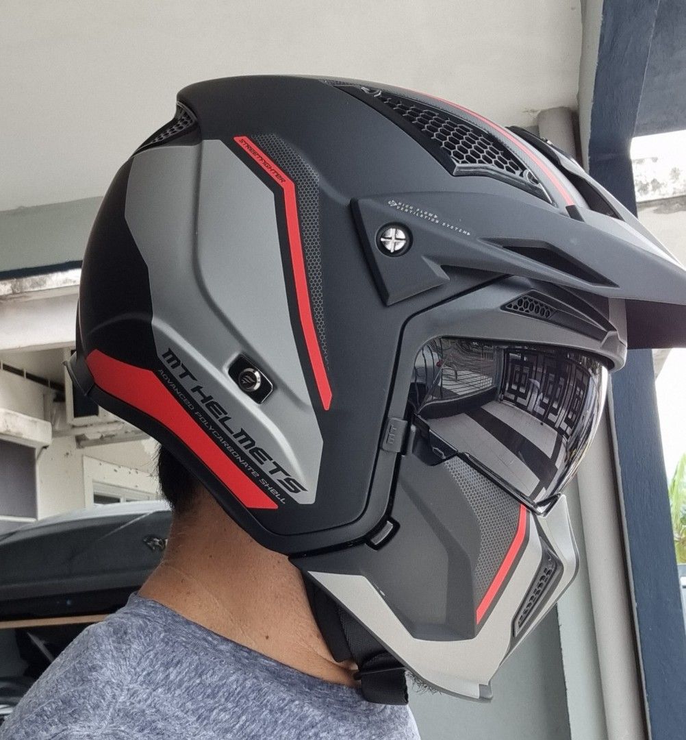 MT Street fighter, matt red, XL- modular helmet by MT Helmet Spain