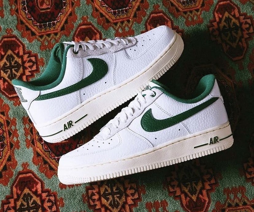 Nike Air Force 1 '07 LX in summit white and gorge green. Review