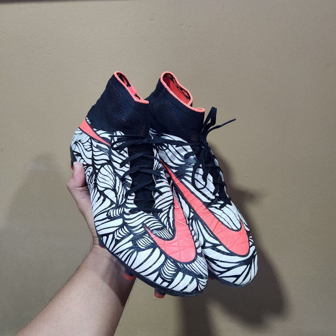 Nike Hypervenom Phantom II