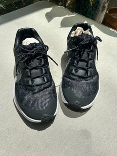 Nike Shoes - Like new - Size 42 / UK 8