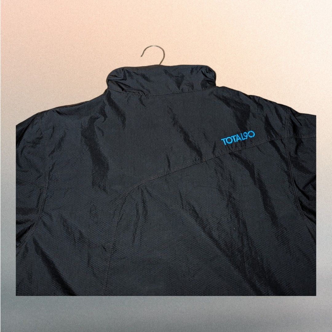 Nike t90 jacket online flipkart