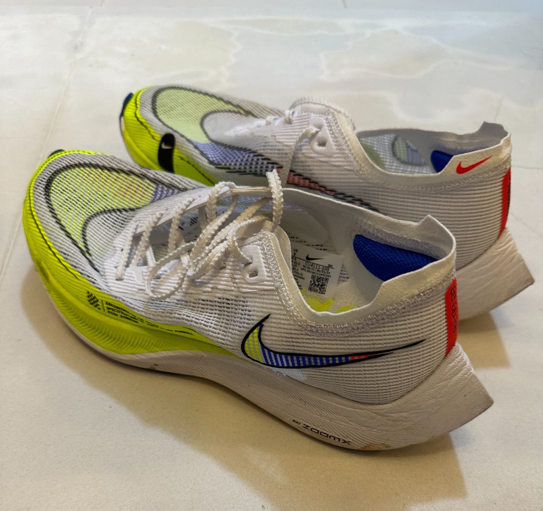 vapor nike running shoes