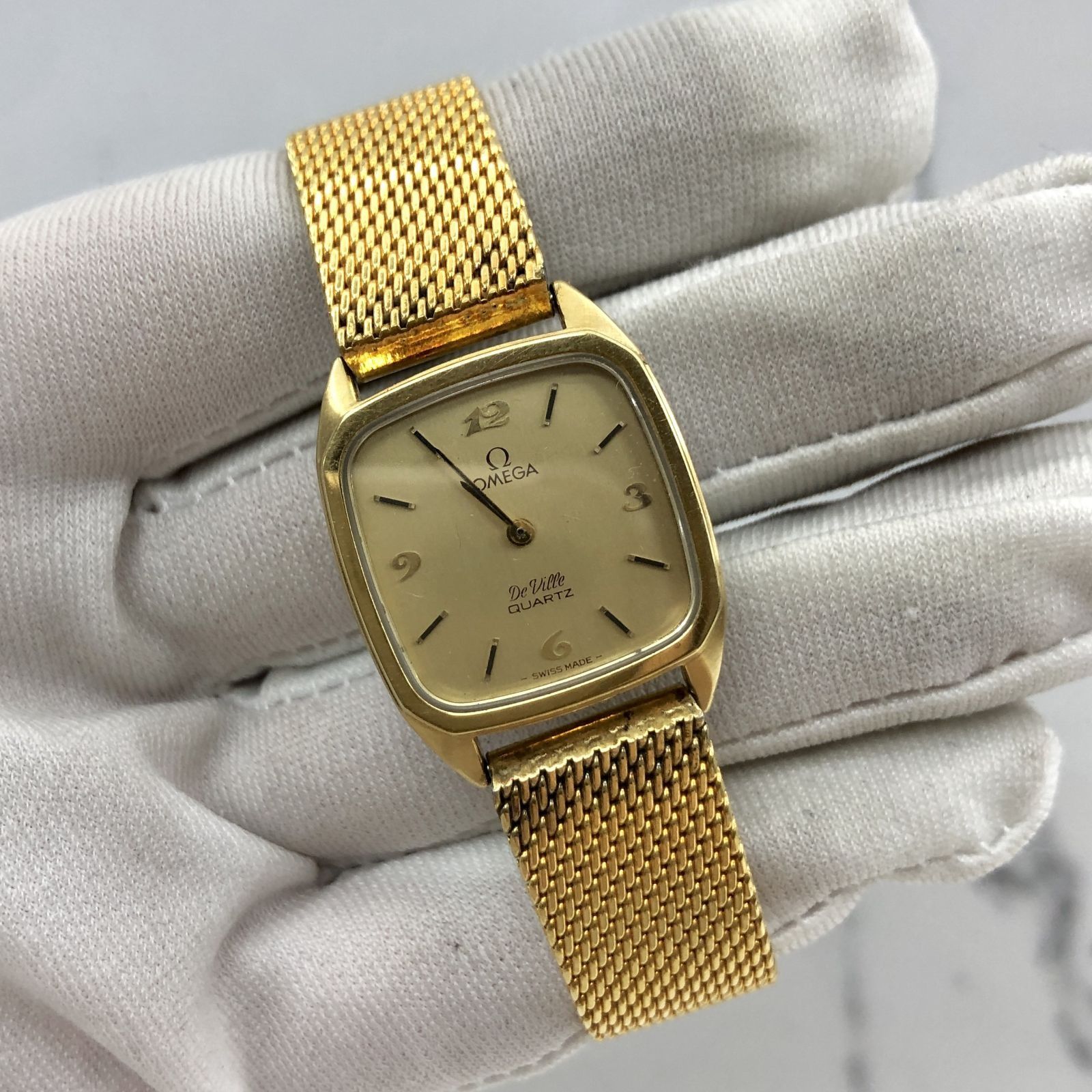 OMEGA 1387 DEVIL GOLD DIAL DE VILLE QUARTZ NOT MOVING LADIES WATCH