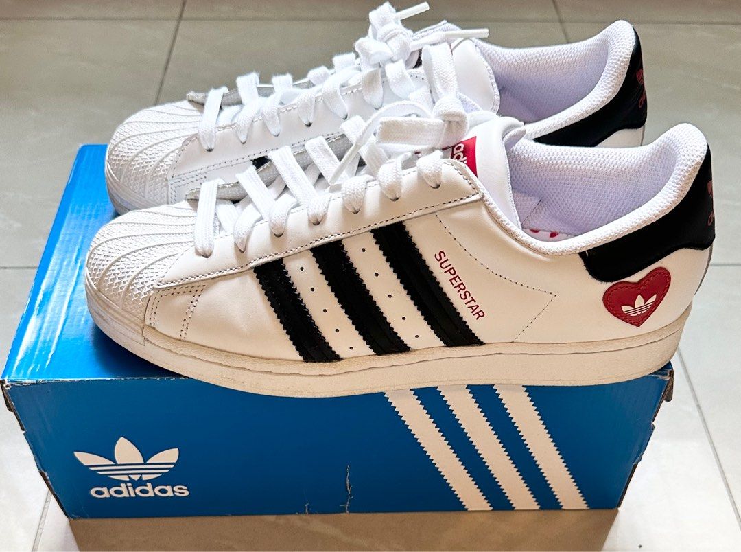 Adidas originals deals superstar heart