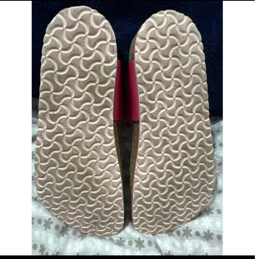 Original birkenstock for kids (Category: Babies & Kids Fashion) located in Santa Rosa. Submitted by louane157 (Listing ID 1247321055, Image 2). Description: Size 34 unicorn design, no heel drag pm me if interested do meet up near sta.rosa and cabuyao area only.