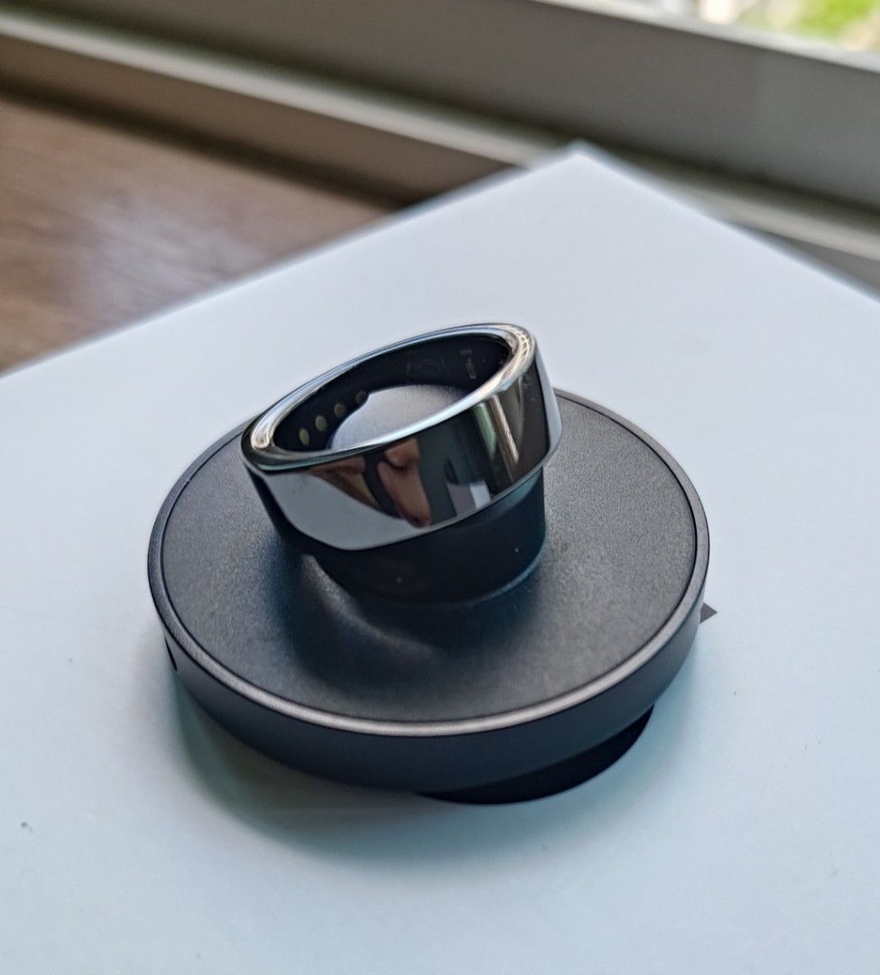 Oura Ring Gen 3 Heritage Black size 10, Mobile Phones & Gadgets 