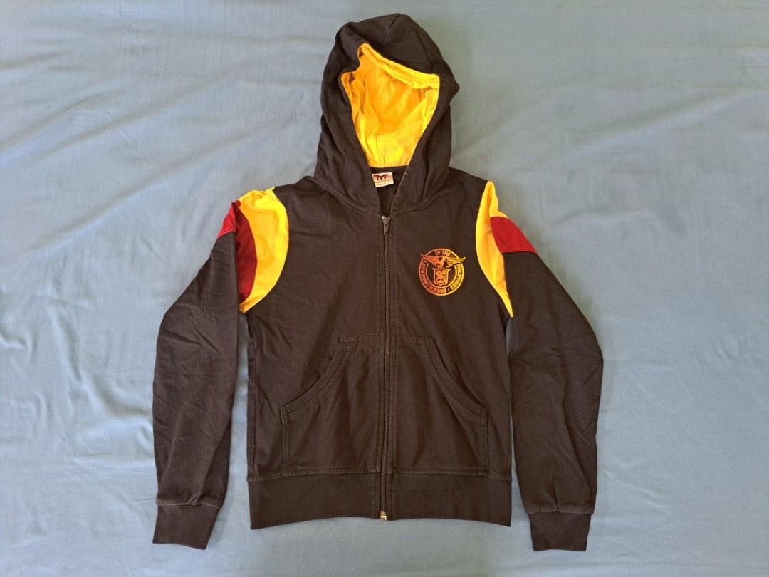 Preloved UP Maroons hoodie Jacket black (Category: Coats, Jackets and Outerwear) located in Santiago. Submitted by spree33 (Listing ID 1247368753, Image 3). Description: Preloved UP Maroons Hoodie Jacket Size M, black, no issues RFS: decluttering Take note that this is a preloved or used item so manage your expectations. Color may be different due to lighting. Please still wash thoroughly before wearing for hygiene/pandemic purposes. You may dire