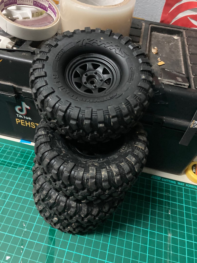 Rc crawler canyon trail tires ori with beadlock heavy metal, Hobbies