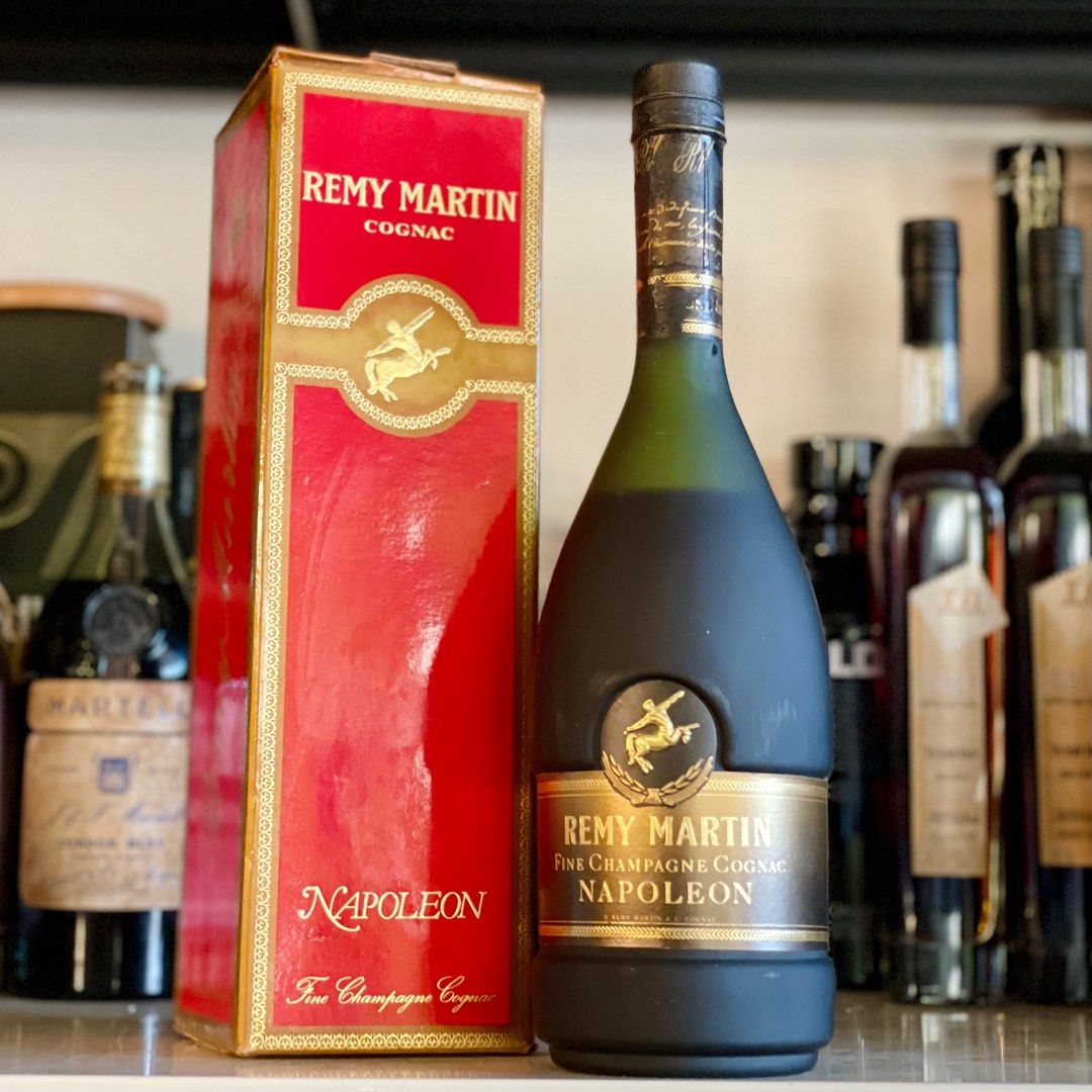 REMY MARTIN NAPOLÉON Remy Martin Napoleon XO vintage cognac w box 700ml, Food & Drinks