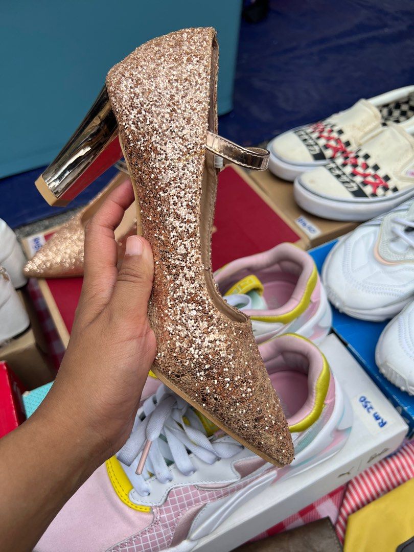 Cute rose deals gold heels